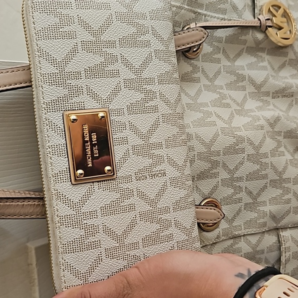 Michael Kors set